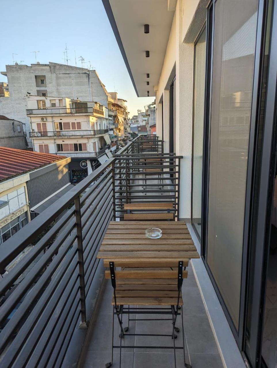 B1 Urban Apartment Larissa
